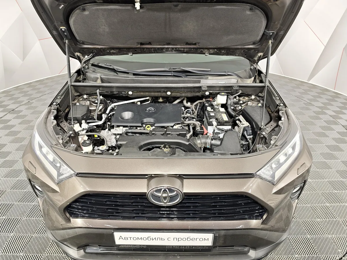 Toyota RAV4 2.0i CVT AWD (149 л.с.) Люкс Коричневый в АВИЛОН. Слайд №11