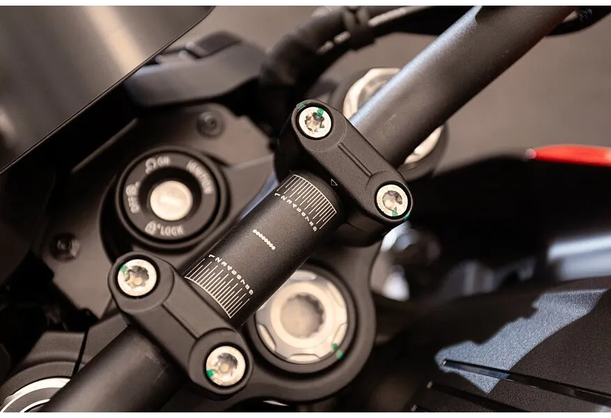 АВИЛОН - QJMOTOR SRK 800 778 см³ (95 л.с.) (95) 778 Черный - slide 9557423