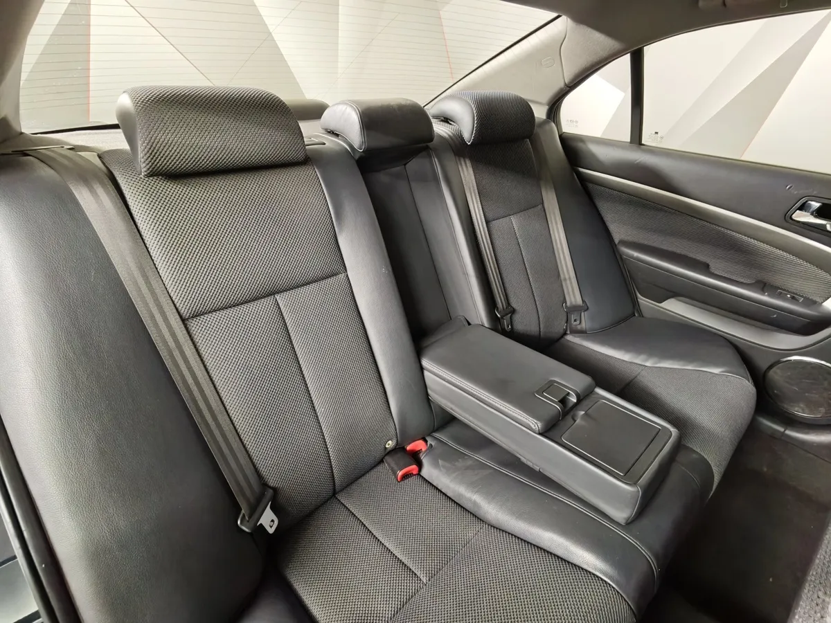 Chevrolet Epica 2.0 MT (143 л.с.) Черный в АВИЛОН. Слайд №14