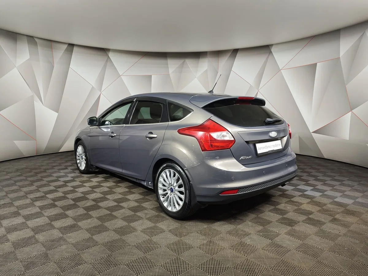 Ford Focus 1.6 PowerShift (125 л.с.) Titanium Коричневый в АВИЛОН. Слайд №4