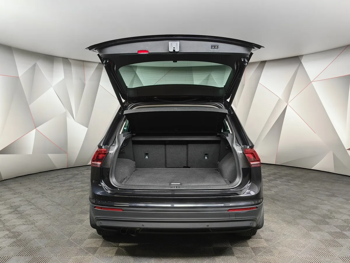 Volkswagen Tiguan 2.0 TSI 4Motion DSG (180 л.с.) City Черный в АВИЛОН. Слайд №12