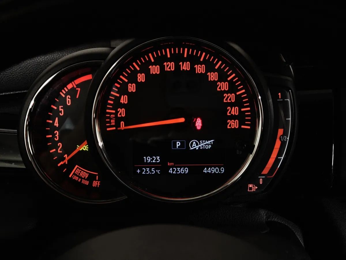 MINI 3 двери 1.5 AT (136 л.с.) Серый в АВИЛОН. Слайд №13