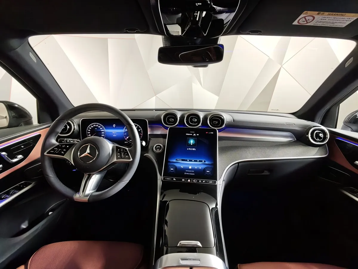 Mercedes-Benz GLC 260 L 9G-TRONIC 4MATIC (197 л.с.) Черный в АВИЛОН. Слайд №14