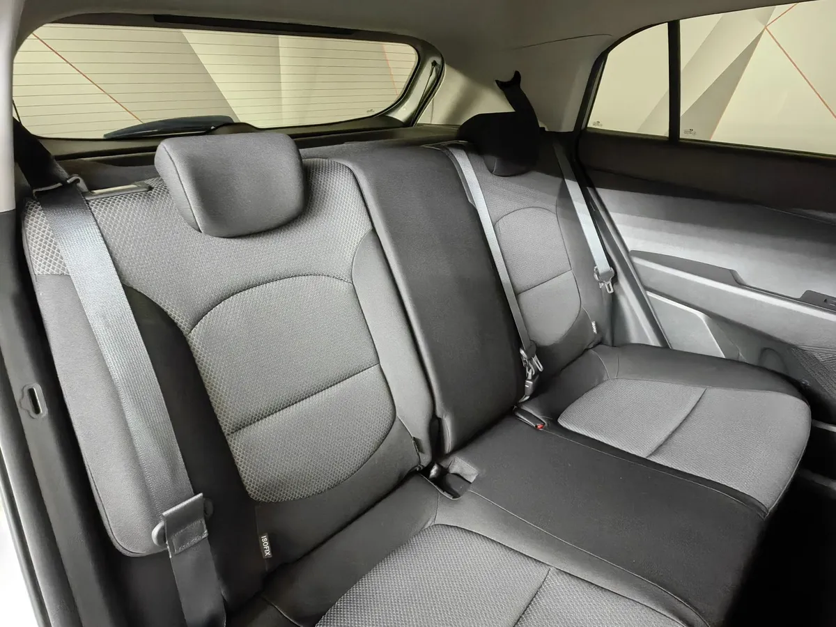 Hyundai Creta 1.6 AT AWD (121 л.с.) Comfort Plus + Advanced Серебристый в АВИЛОН. Слайд №17