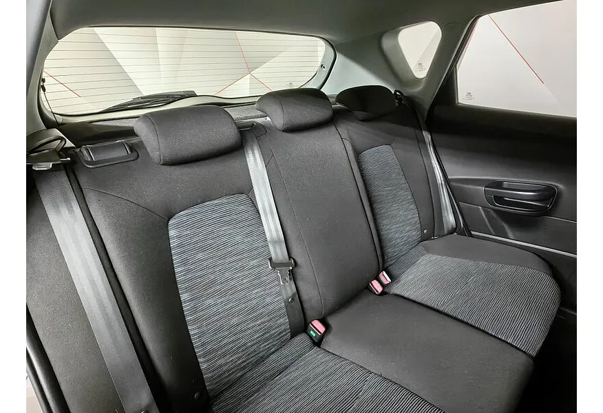 Kia Ceed 1.4 MT (109 л.с.) Бежевый в АВИЛОН. Слайд №15