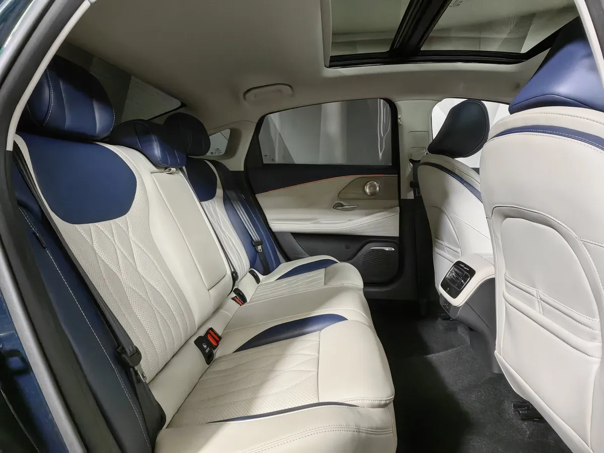 Chery Arrizo 8 1.6T DCT (197 л.с.) Ultimate Зеленый в АВИЛОН. Слайд №16