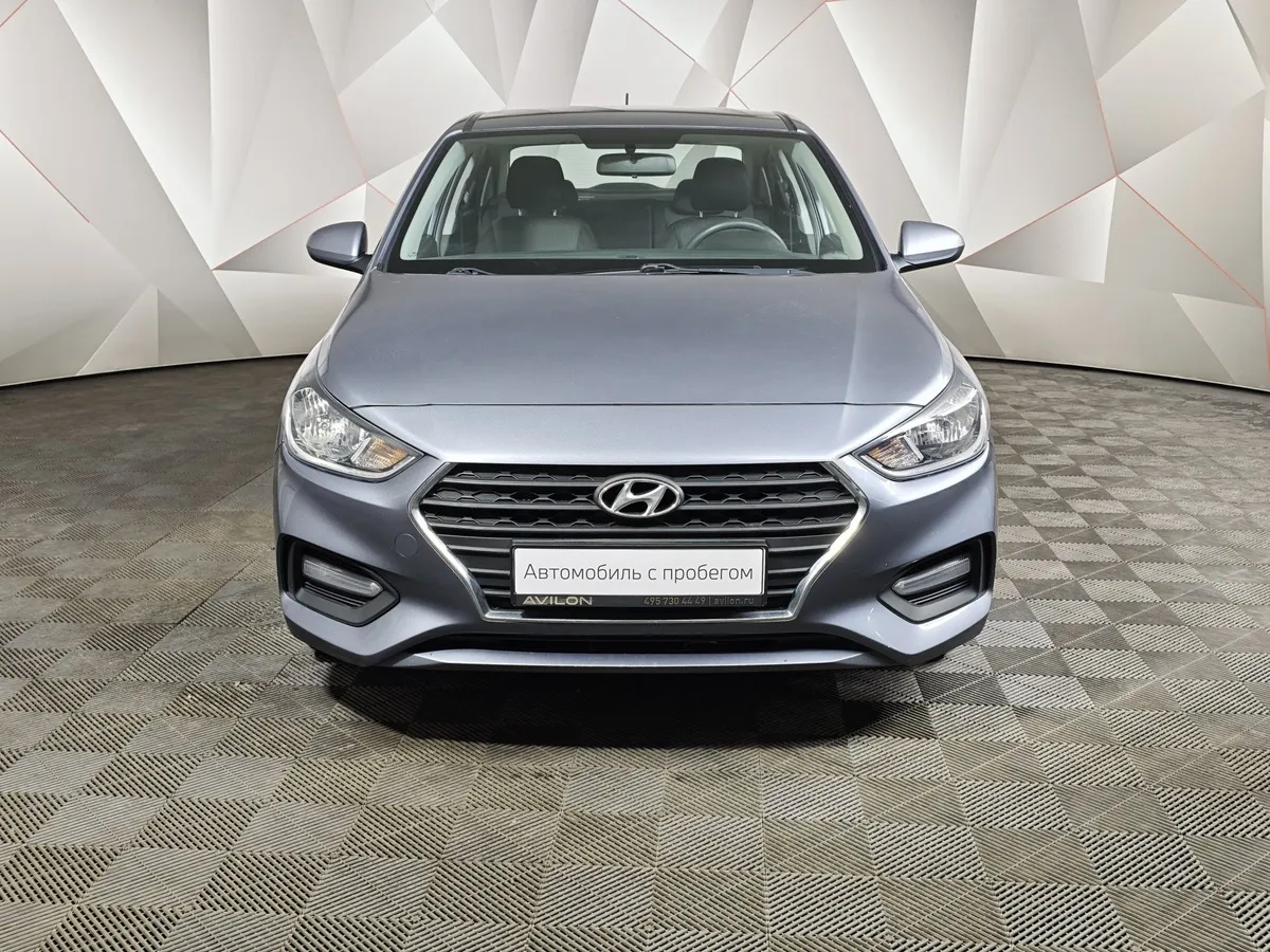 Hyundai Solaris 1.4 AT (100 л.с.) Active Plus Серый в АВИЛОН. Слайд №7