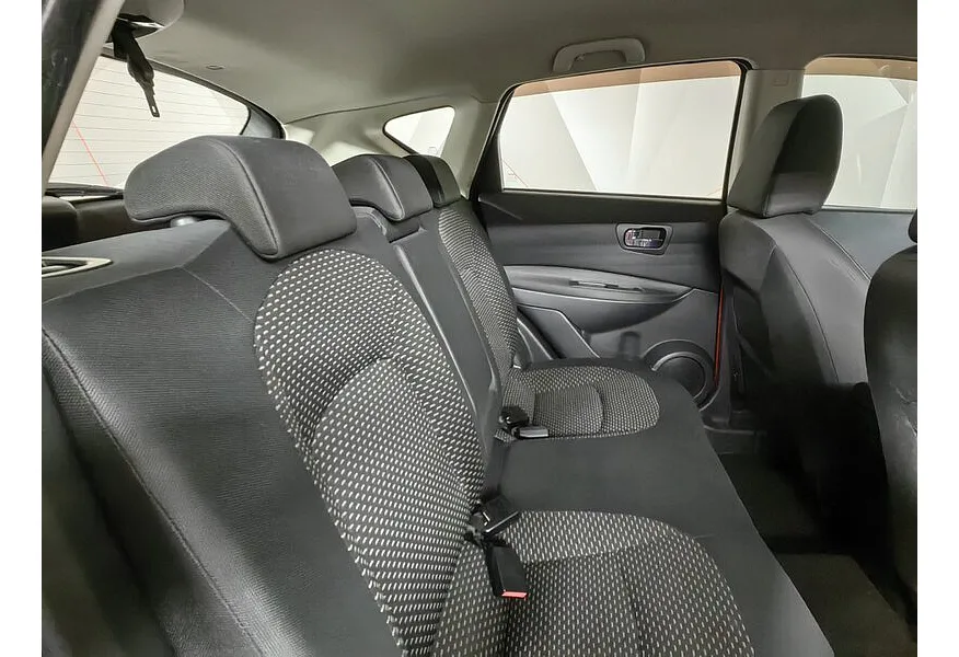 Nissan Qashqai 2.0 CVT FWD (141 л.с.) XE Красный в АВИЛОН. Слайд №15