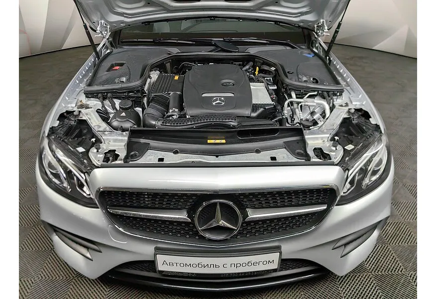 Mercedes-Benz E-Класс E 200 4MATIC 9G-TRONIC (184 л.с.) Sport Plus Серебристый в АВИЛОН. Слайд №11