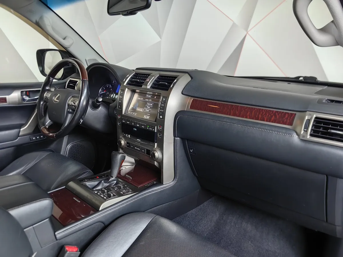 Lexus GX 460 AT AWD (5 мест) (296 л.с.) Черный в АВИЛОН. Слайд №13