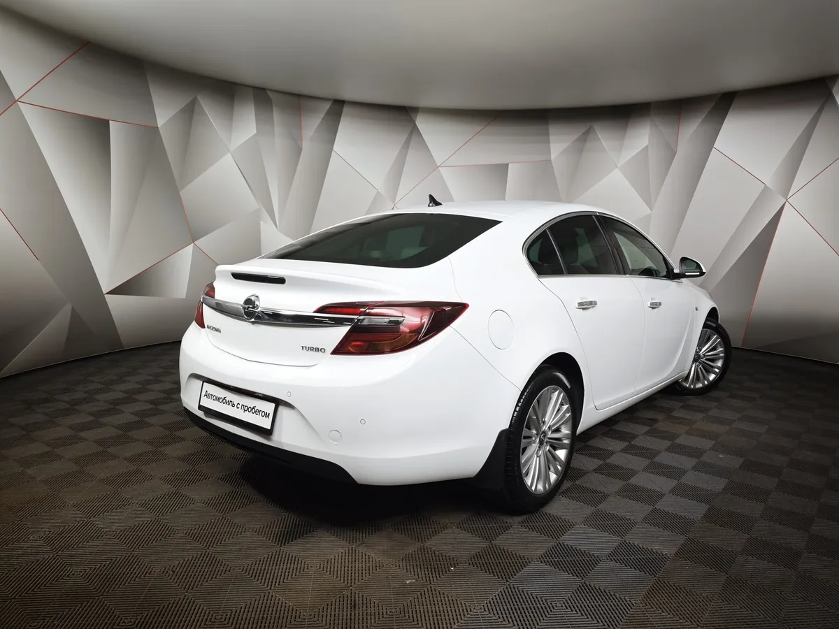 Opel Insignia 1.6 SIDI Turbo Ecotec AT (170 л.с.) Белый в АВИЛОН. Слайд №2