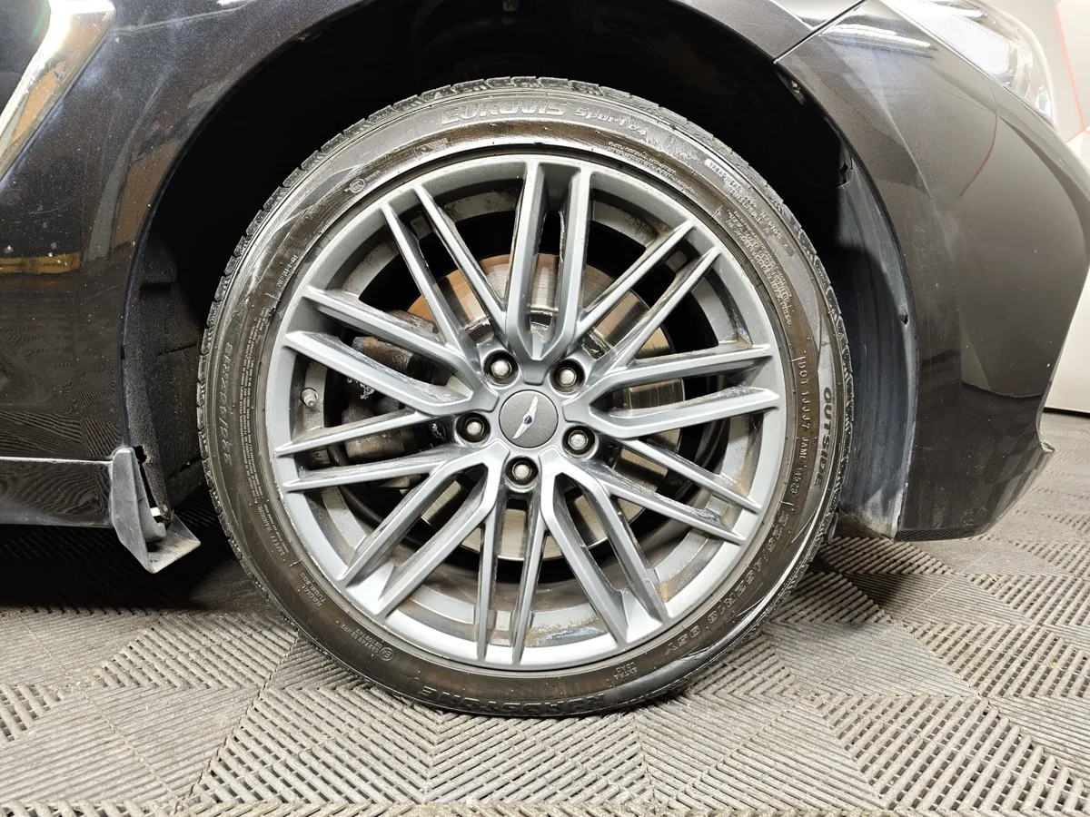 Genesis G70 2.0 T AT AWD (197 л.с.) Supreme + Panorama Черный в АВИЛОН. Слайд №9