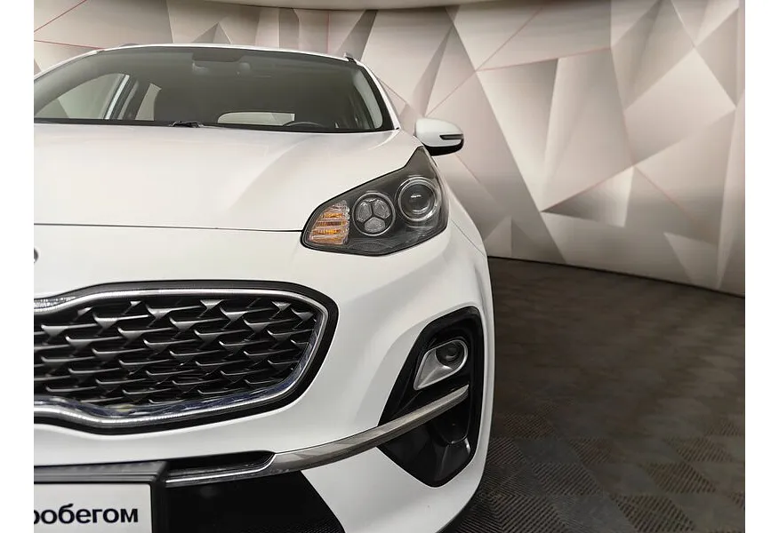 Kia Sportage 2.0 MPI AT 4WD (150 л.с.) Luxe Белый в АВИЛОН. Слайд №10