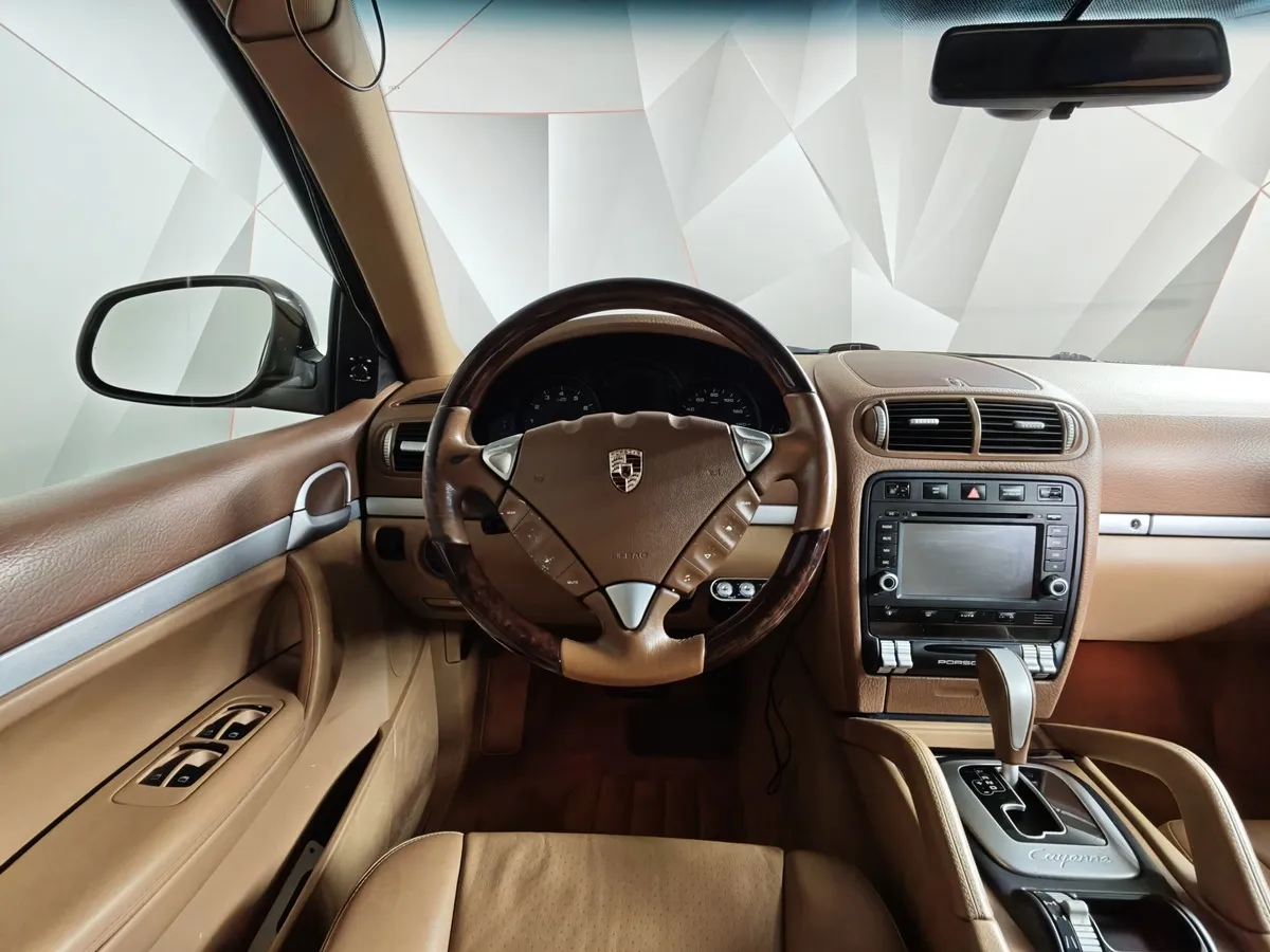 Porsche Cayenne 3.2 MT (250 л.с.) Черный в АВИЛОН. Слайд №19