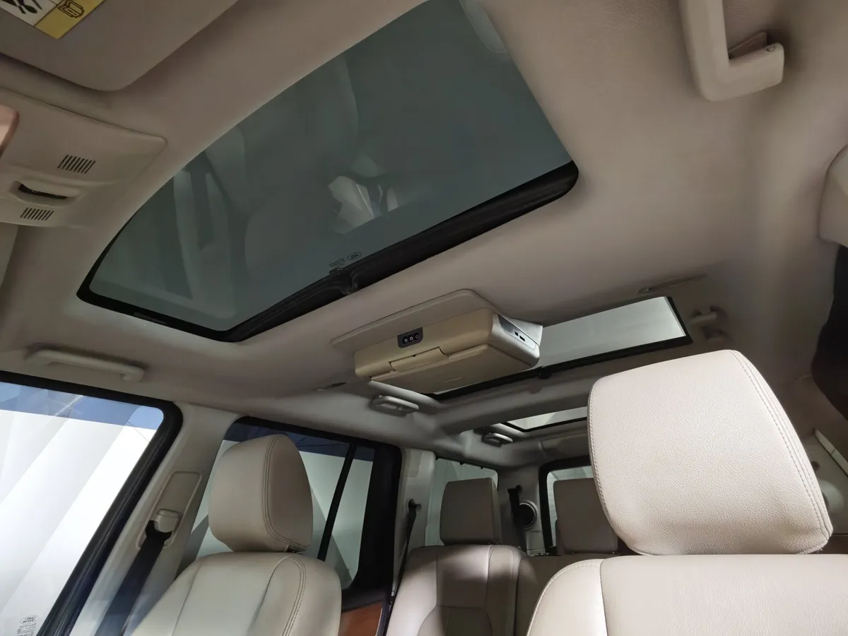 Land Rover Discovery 3.0 TD AT (245 л.с.) SE Коричневый в АВИЛОН. Слайд №21