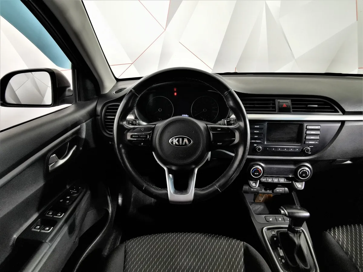 Kia Rio X-Line 1.6 AT (123 л.с.) Luxe Коричневый в АВИЛОН. Слайд №19