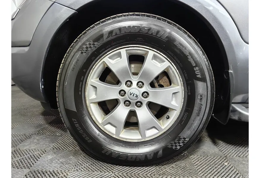 Kia Mohave 3.0 CRDi AT AWD (250 л.с.) Серебристый в АВИЛОН. Слайд №9