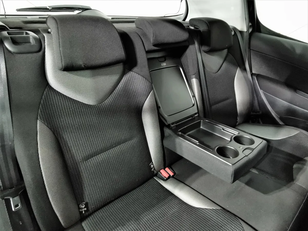 Peugeot 308 1.6 VTi AT (120 л.с.) Коричневый в АВИЛОН. Слайд №16