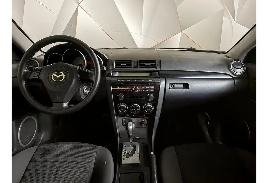 Mazda 3 1.6 AT (105 л.с.) Золотой в АВИЛОН. Слайд №9