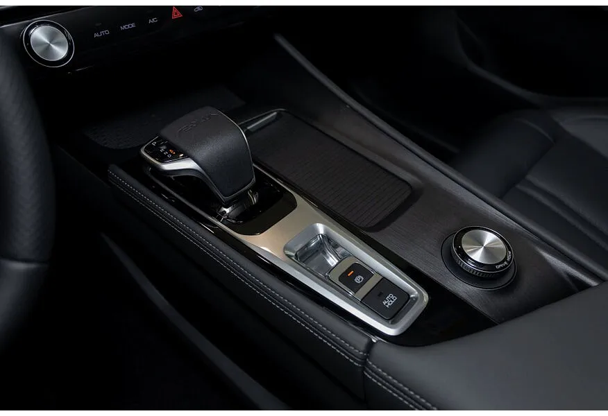 Dongfeng Huge 1.5 AMT FWD (197 л.с.) Executive Синий в АВИЛОН. Слайд №16