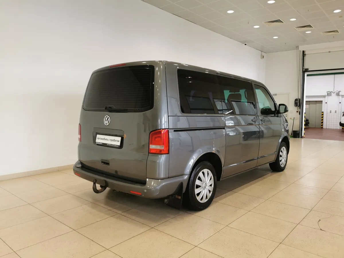 Volkswagen Caravelle 2.0 TDI DSG 4Motion L1 (150л.с.) Comfortline Серый в АВИЛОН. Слайд №2