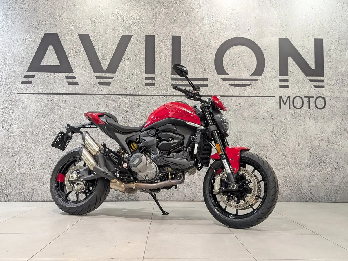 Ducati Monster 937 937 см³ (111 л.с.) (111) 937 Красный в АВИЛОН. Слайд №2