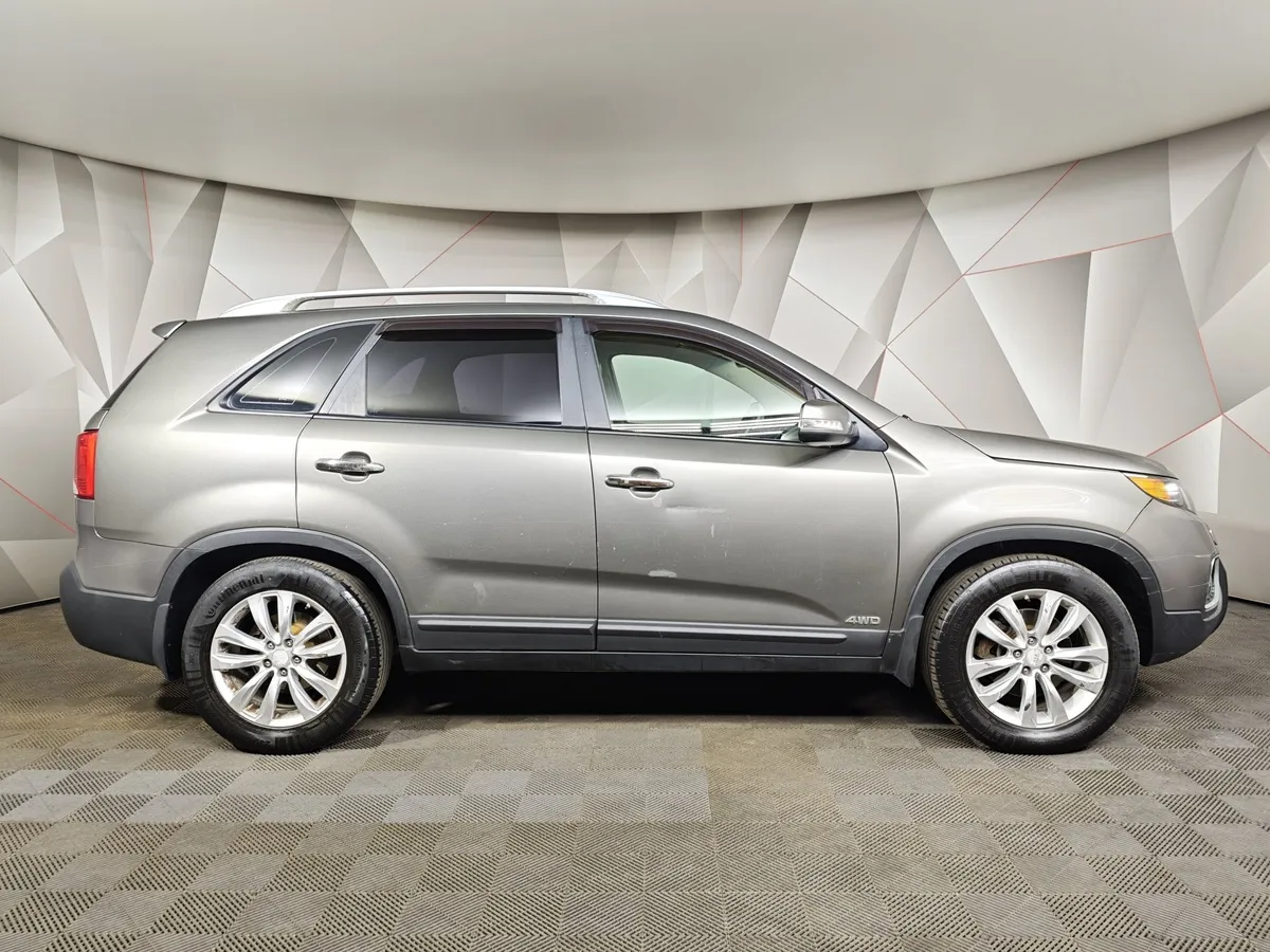 Kia Sorento 2.2 CRDi AT AWD (200 л.с.) Серый в АВИЛОН. Слайд №6