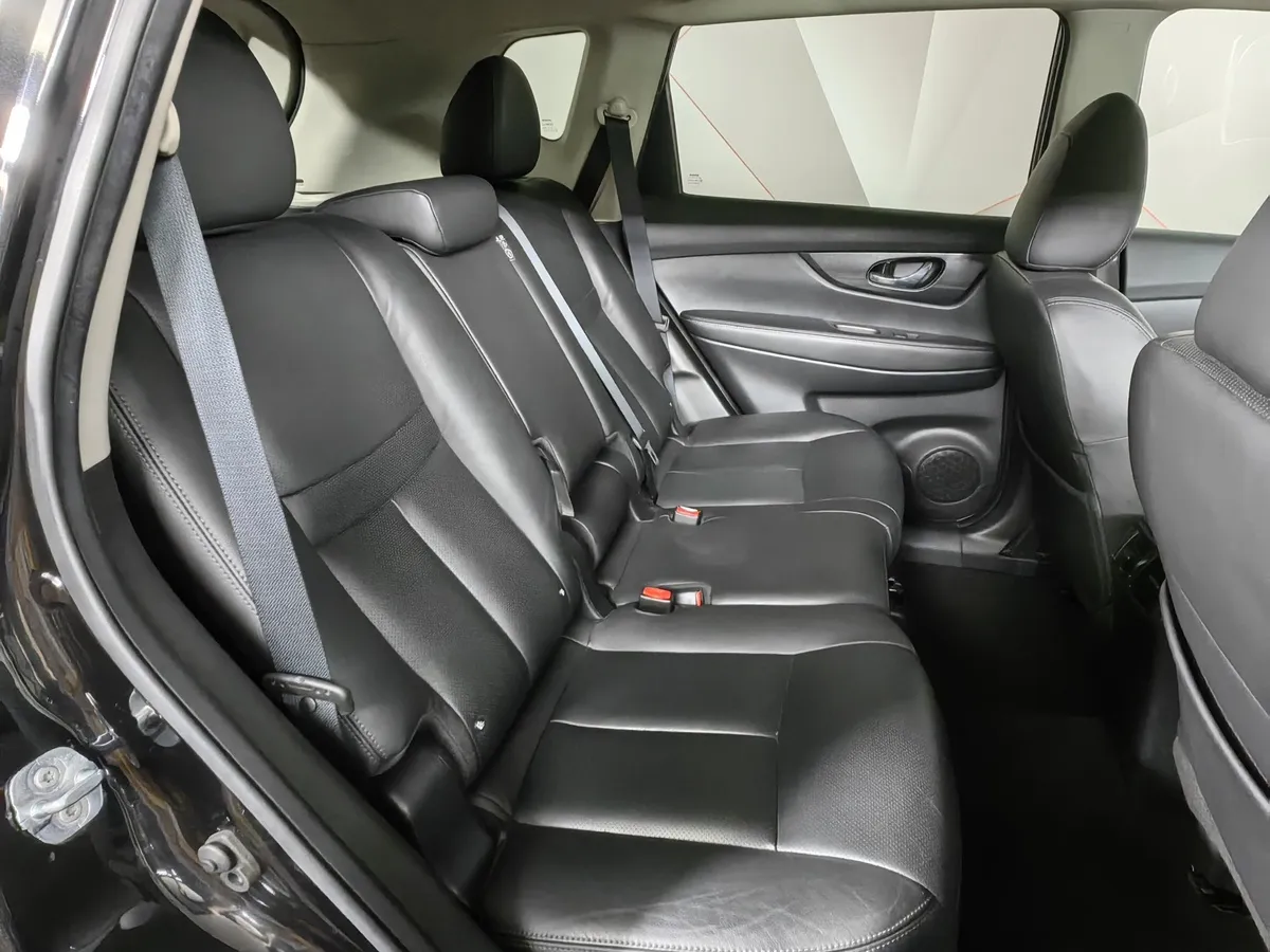 Nissan X-Trail 2.0 CVT AWD (144 л.с.) Черный в АВИЛОН. Слайд №15