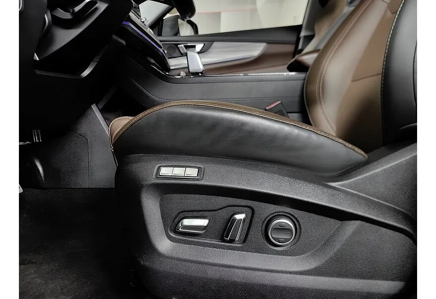 Chery Tiggo 8 Pro 1.6 TGDI DCT7 (186 л.с.) Prestige Dreamline Черный в АВИЛОН. Слайд №22