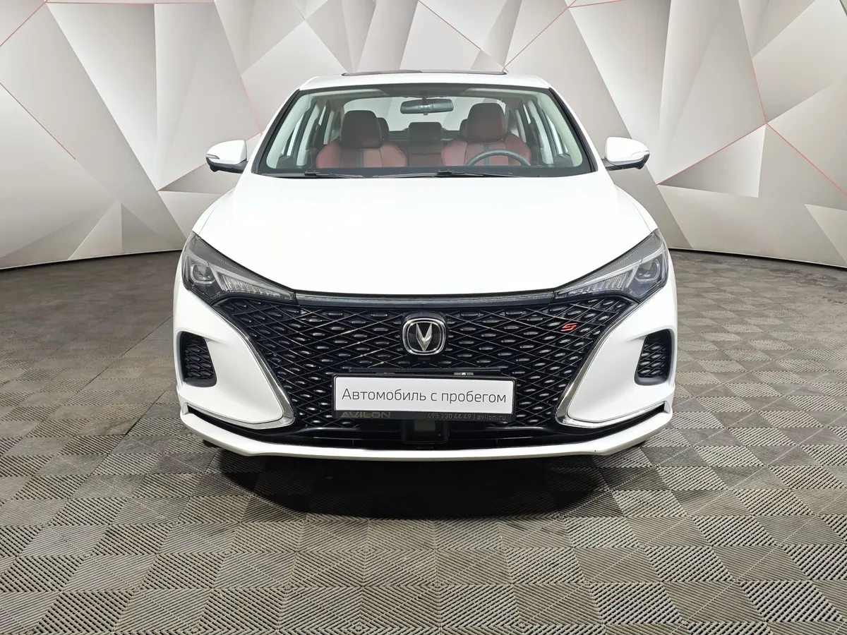 Changan Eado Plus 1.4 TGDI 7DSG 2WD (150 л.с.) Tech Белый в АВИЛОН. Слайд №7