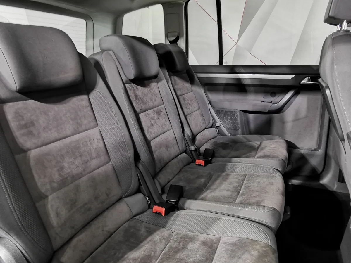 Volkswagen Touran 1.4 TSI DSG (170 л.с.) Highline Коричневый в АВИЛОН. Слайд №17