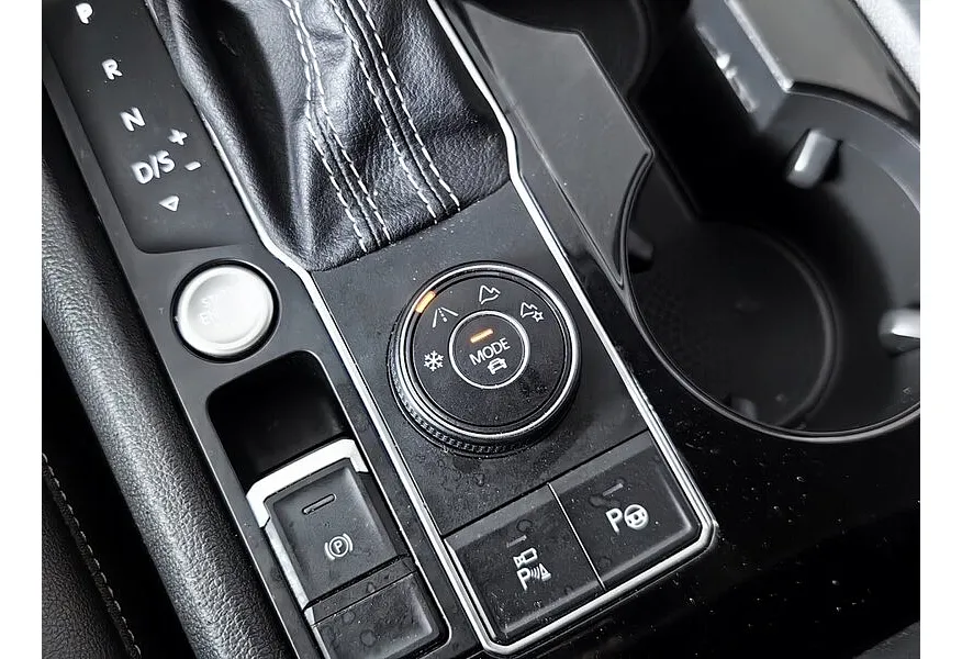 АВИЛОН - Volkswagen Teramont 2.0T AT 4Motion (220 л.с.) Status Черный - slide 21