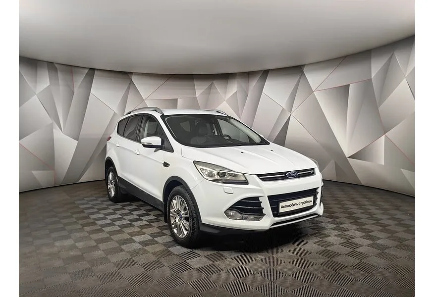 Ford Kuga 2.5 AT (150 л.с.) Titanium Белый в АВИЛОН. Слайд №2
