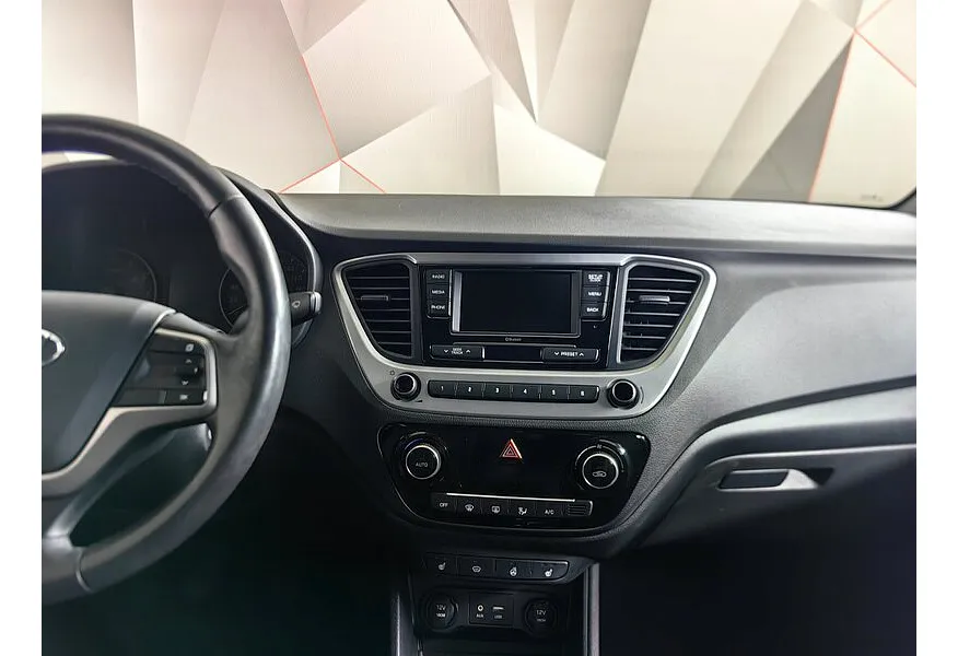 АВИЛОН - Hyundai Solaris 1.6 MT (123 л.с.) Comfort + Advanced + Winter Белый - slide 9