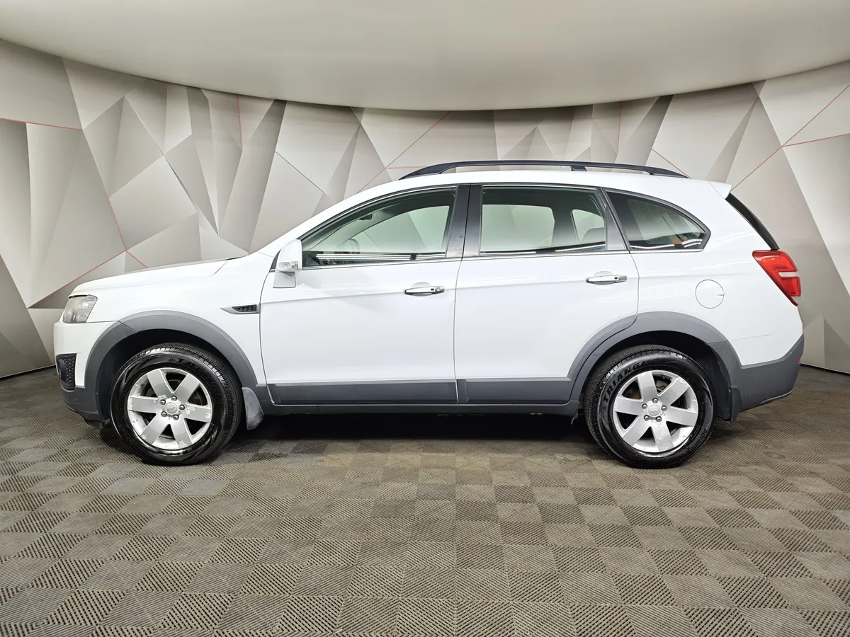 Chevrolet Captiva 2.4 AT (5 мест) (167 л.с.) LT Белый в АВИЛОН. Слайд №5