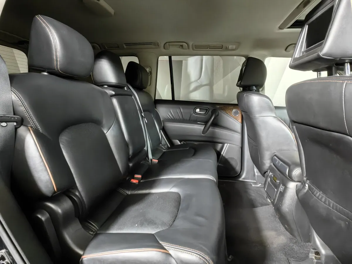 Nissan Patrol 5.6 AT 4WD (405 л.с.) Черный в АВИЛОН. Слайд №16