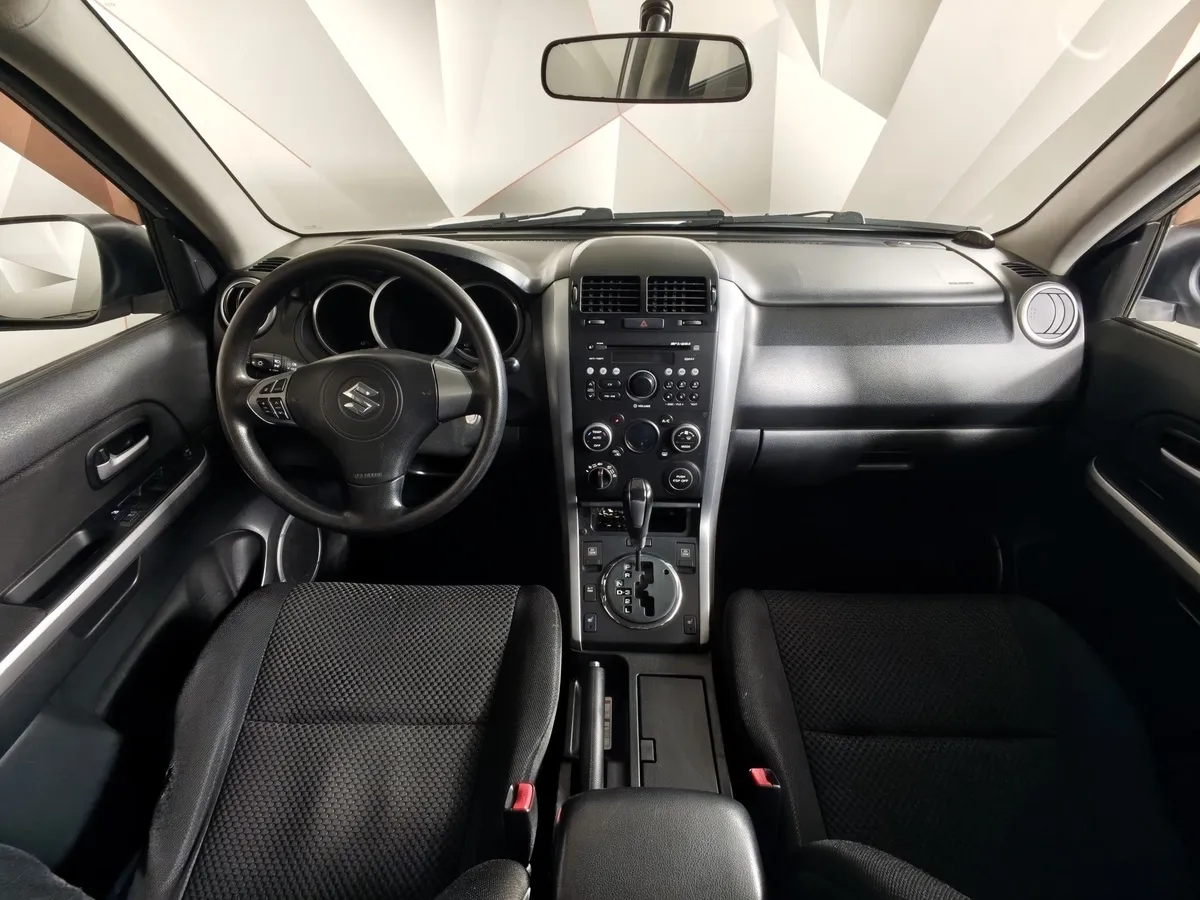Suzuki Grand Vitara 2.4 AT AWD (169 л.с.) Серебристый в АВИЛОН. Слайд №13