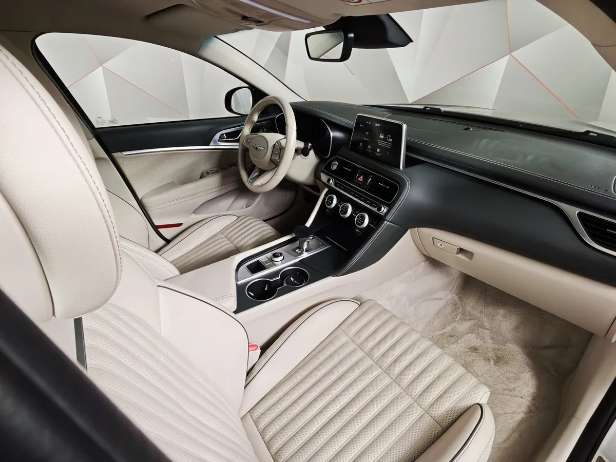 Genesis G70 2.0 T AT AWD (197 л.с.) Elegance Серый в АВИЛОН. Слайд №12