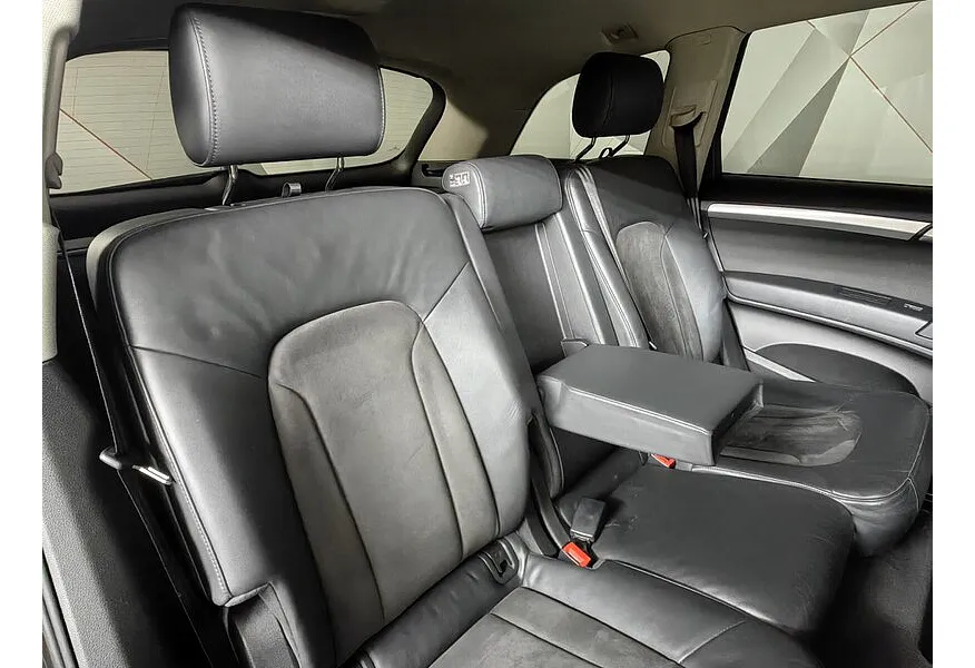 Audi Q7 3.0 TDI tiptronic quattro (245 л.с.) Черный в АВИЛОН. Слайд №13
