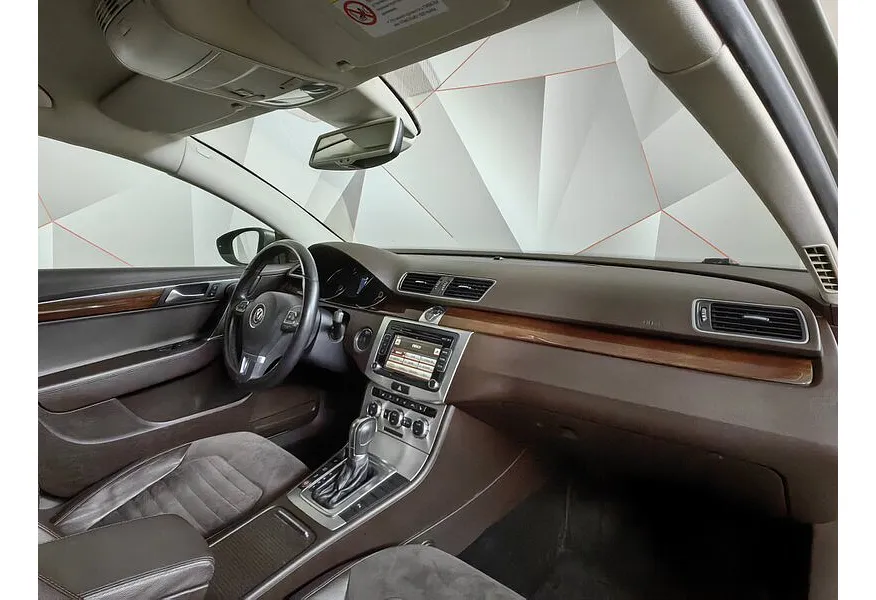 Volkswagen Passat 1.8 TSI DSG (152 л.с.) Бежевый в АВИЛОН. Слайд №12