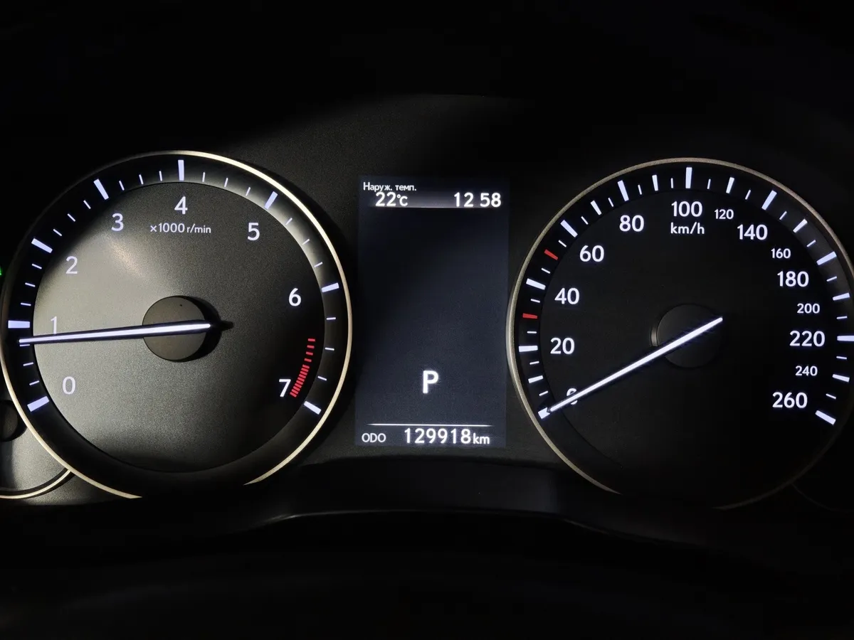 Lexus ES 200 AT (150 л.с.) Черный в АВИЛОН. Слайд №18