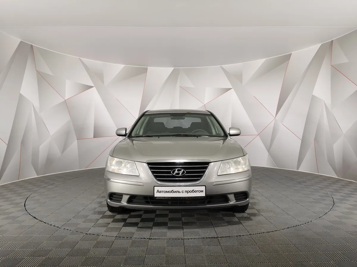 Hyundai Sonata 2.0 AT (144 л.с.) Серый в АВИЛОН. Слайд №7