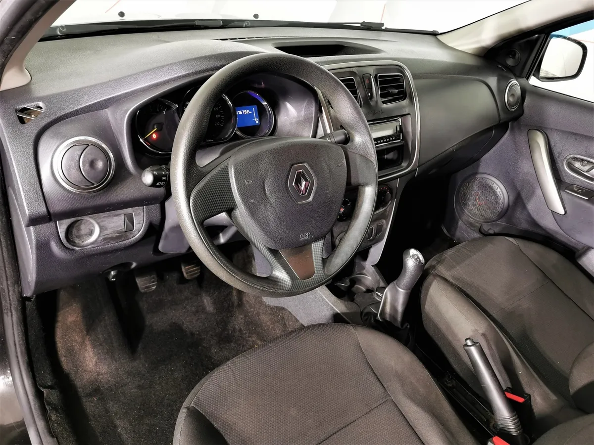 Renault Logan 1.6 MT (82 л.с.) Черный в АВИЛОН. Слайд №18
