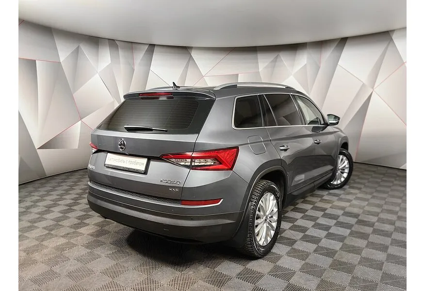 Skoda Kodiaq 1.4 TSI DSG 4X4 (150 л.с.) Серый в АВИЛОН. Слайд №2