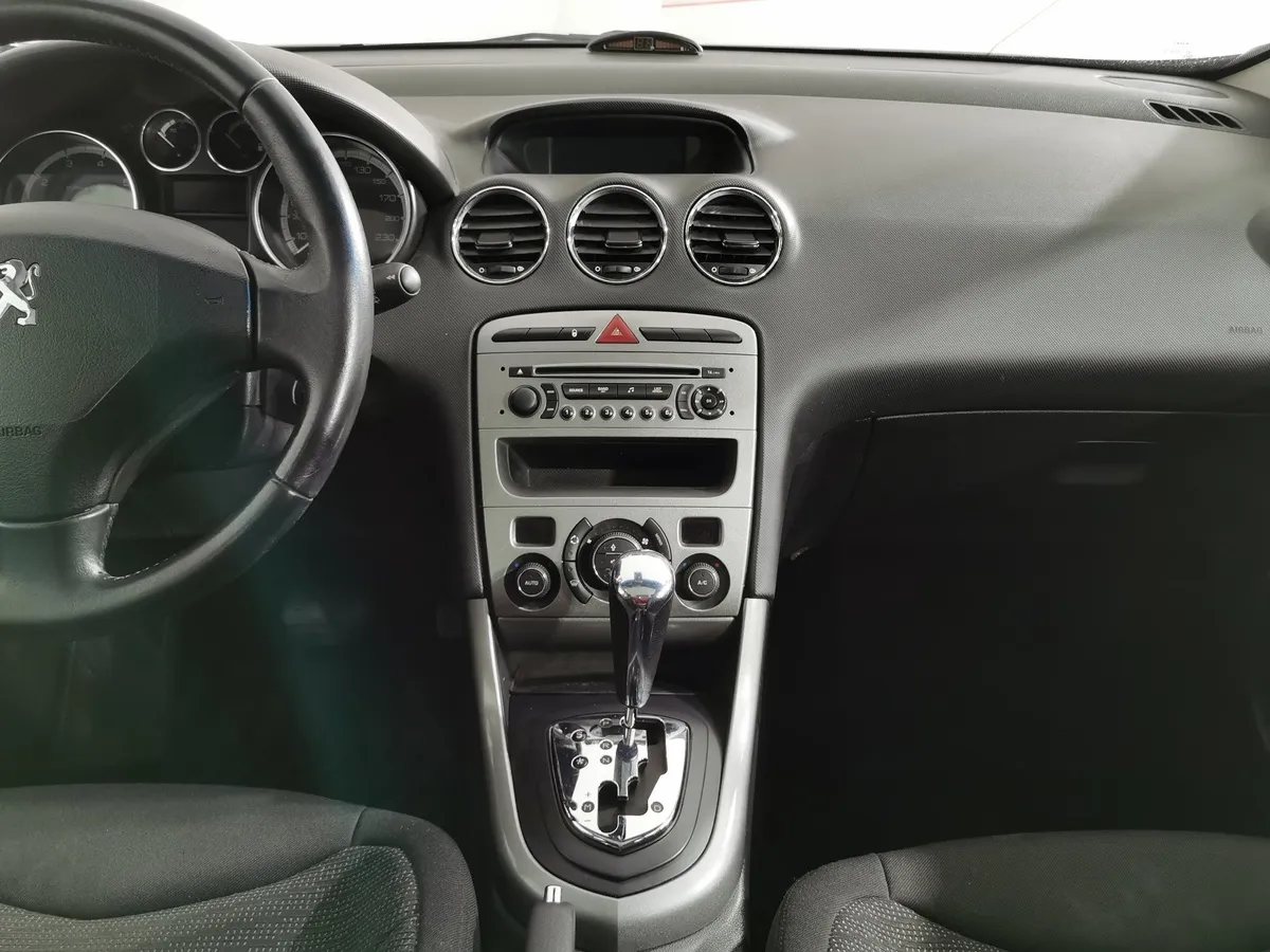 Peugeot 308 1.6 VTi AT (120 л.с.) Черный в АВИЛОН. Слайд №14