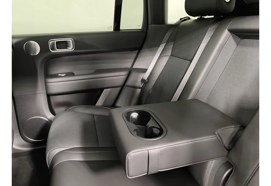 Li Auto L6 1.5 AT 4WD (150 л.с.) Max Черный в АВИЛОН. Слайд №11