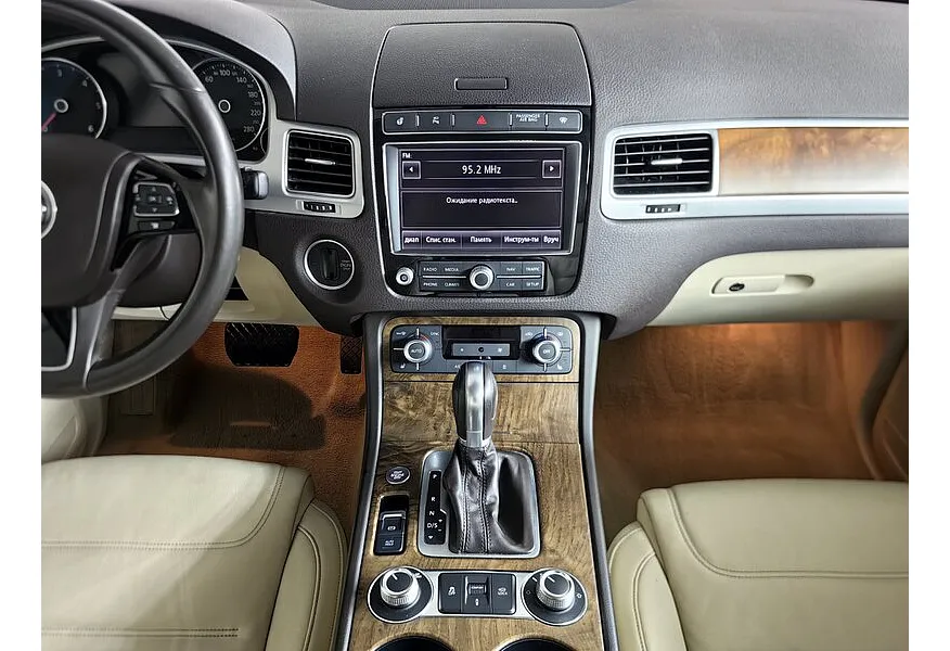 Volkswagen Touareg 3.0 TDI Tiptronic 4Motion (204 л.с.) Синий в АВИЛОН. Слайд №15