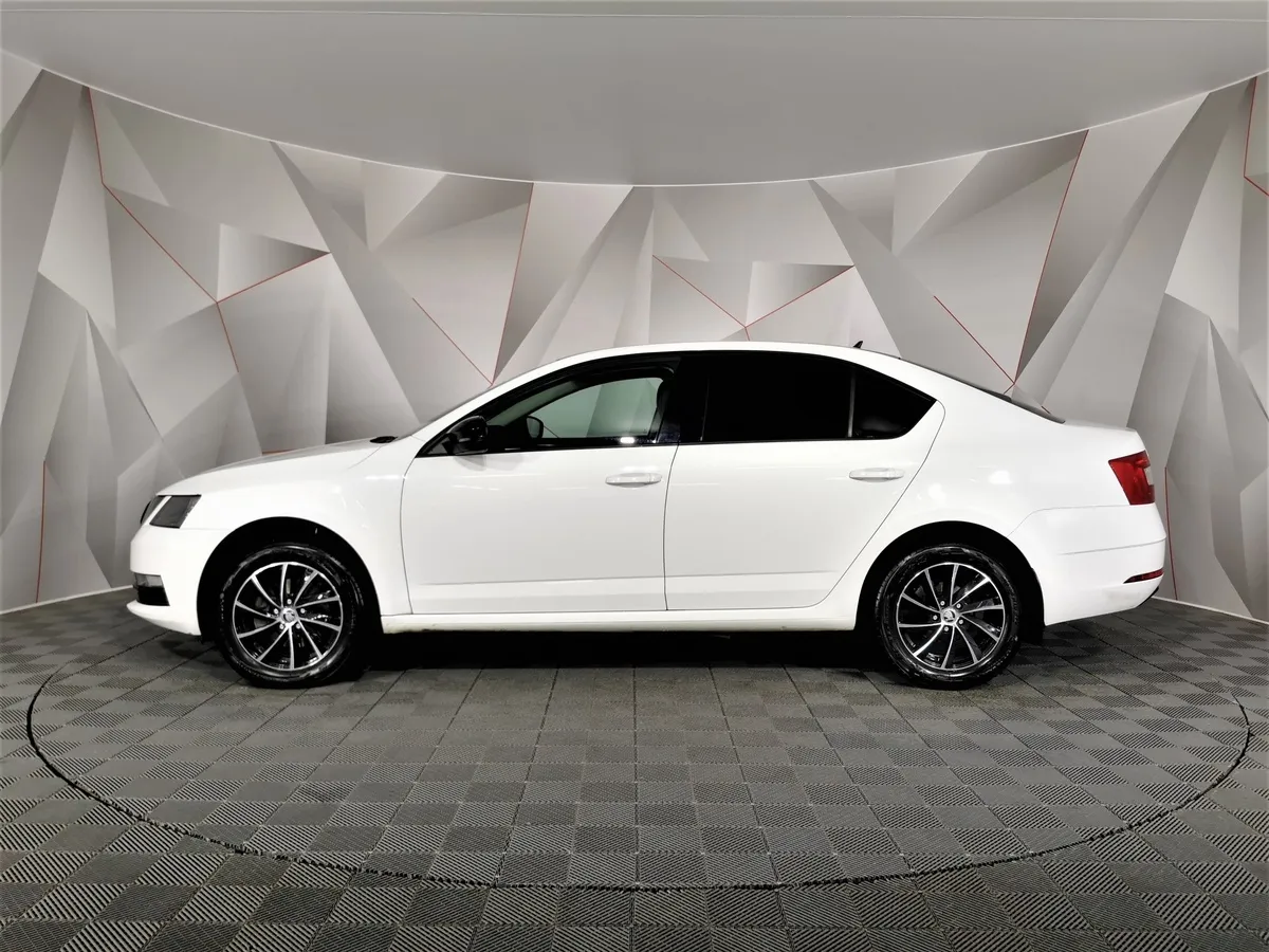 Skoda Octavia 1.6 MPI AT (110 л.с.) Белый в АВИЛОН. Слайд №5