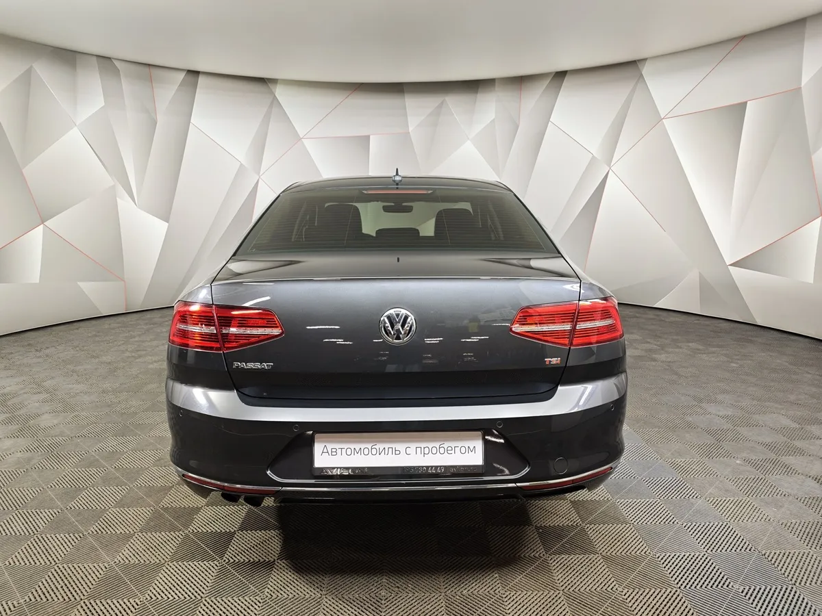 Volkswagen Passat 1.8 TSI BlueMotion DSG (180 л.с.) Highline Серый в АВИЛОН. Слайд №8
