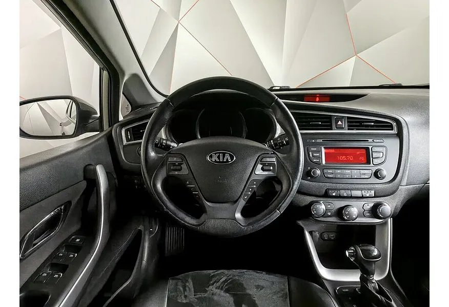 Kia Ceed 1.6 AT (130 л.с.) Comfort Серебристый в АВИЛОН. Слайд №20